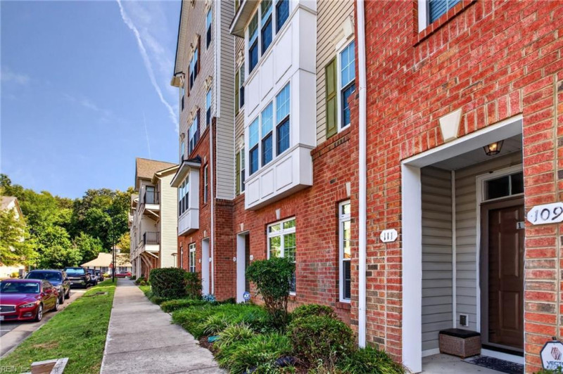 Photo 3 of 30 residential for sale in Newport News virginia Photo 3 of 30 residential for sale in Newport News virginia