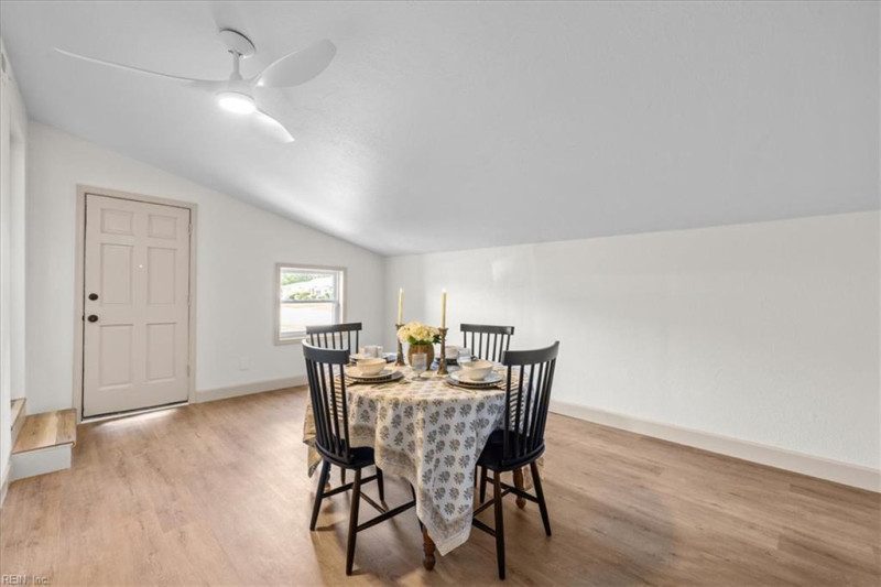 Photo 7 of 14 residential for sale in Portsmouth virginia
