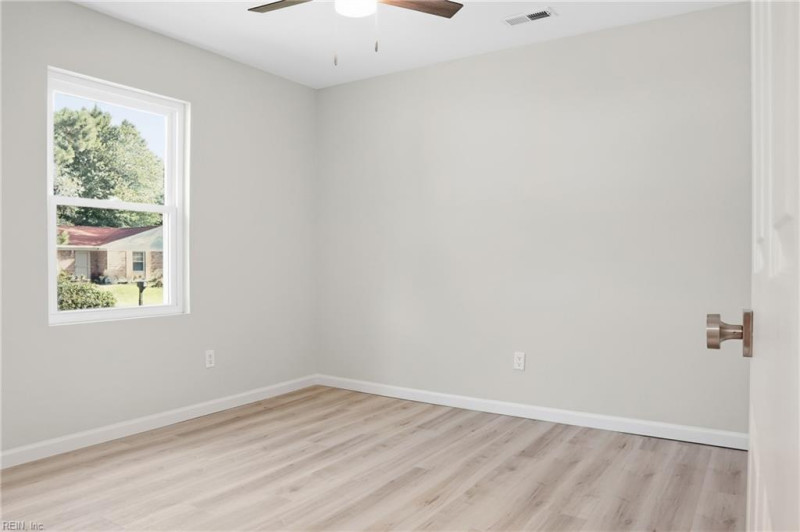 Photo 22 of 26 residential for sale in Chesapeake virginia