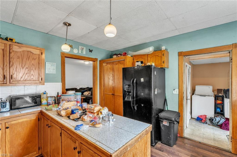 Photo 11 of 29 residential for sale in Chesapeake virginia