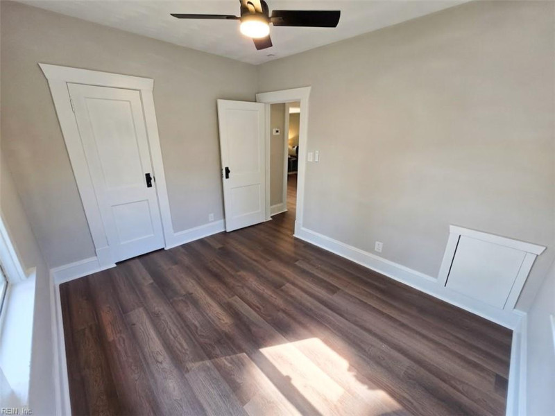 Photo 14 of 20 residential for sale in Norfolk virginia