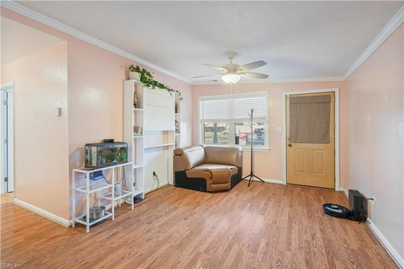 Photo 3 of 45 residential for sale in Chesapeake virginia Photo 3 of 45 residential for sale in Chesapeake virginia