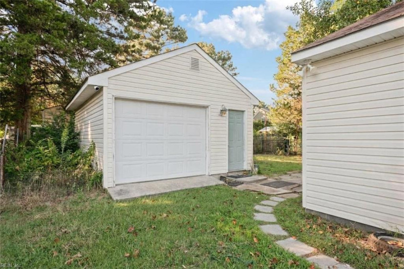 Photo 42 of 45 residential for sale in Chesapeake virginia Photo 42 of 45 residential for sale in Chesapeake virginia