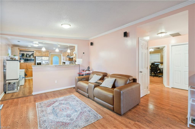Photo 6 of 45 residential for sale in Chesapeake virginia Photo 6 of 45 residential for sale in Chesapeake virginia
