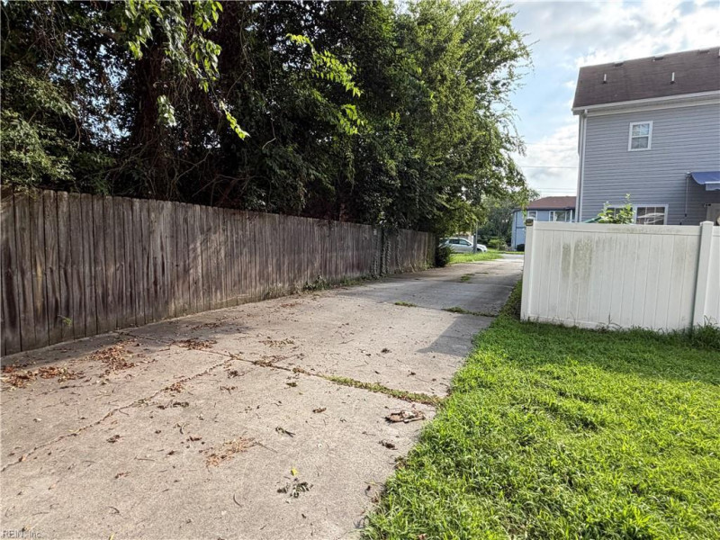 Photo 21 of 27 residential for sale in Norfolk virginia Photo 21 of 27 residential for sale in Norfolk virginia