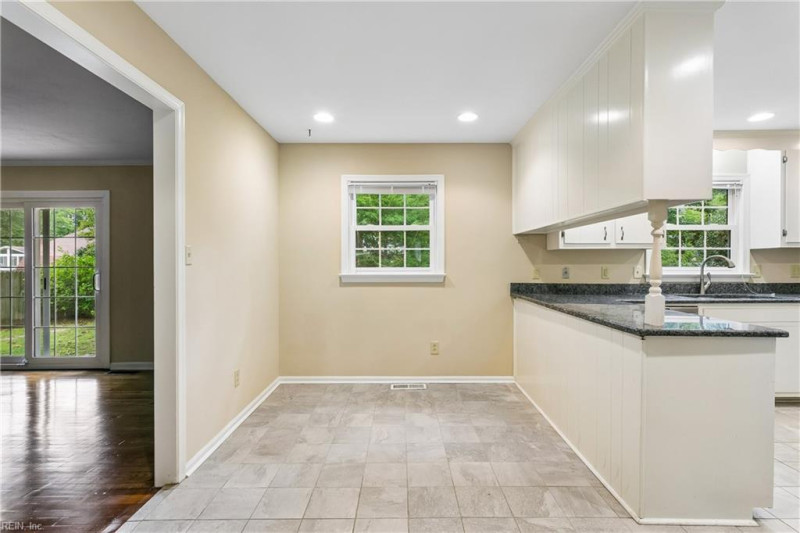 Photo 17 of 39 residential for sale in Newport News virginia