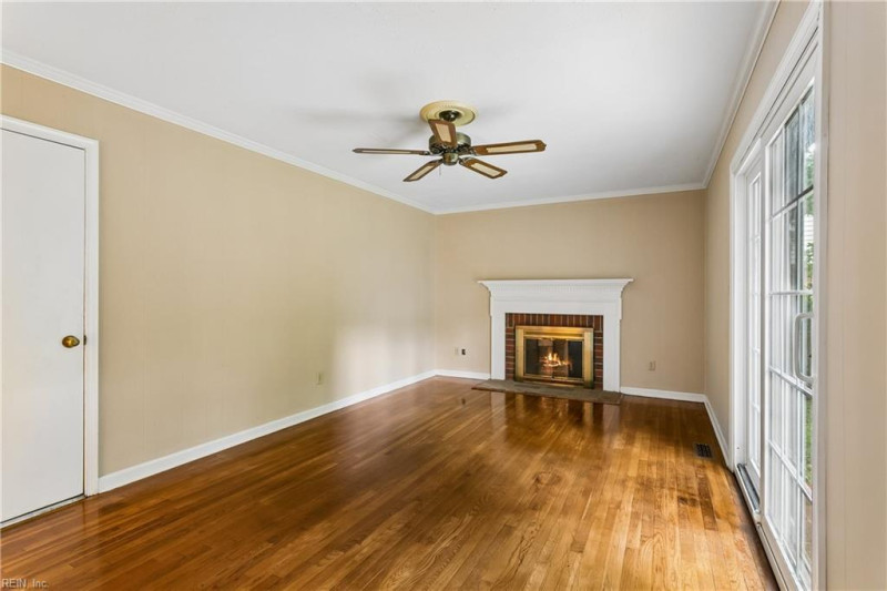 Photo 19 of 39 residential for sale in Newport News virginia