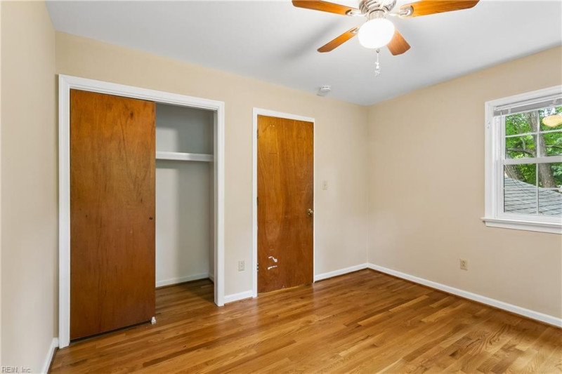 Photo 25 of 39 residential for sale in Newport News virginia