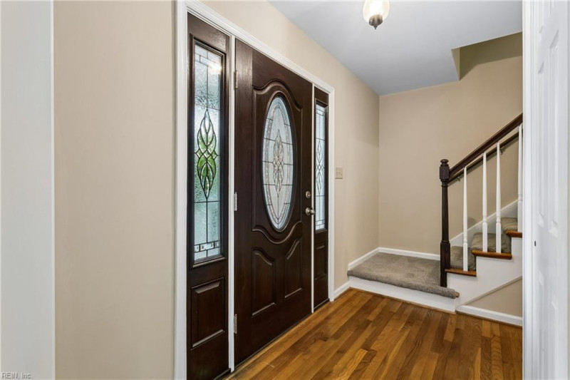 Photo 6 of 39 residential for sale in Newport News virginia