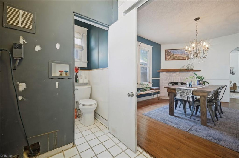 Photo 11 of 45 residential for sale in Norfolk virginia