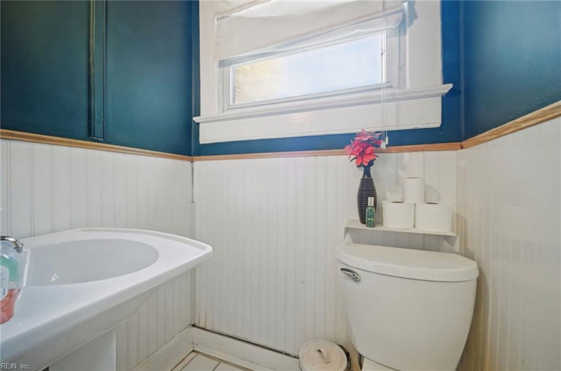 Photo 12 of 45 residential for sale in Norfolk virginia