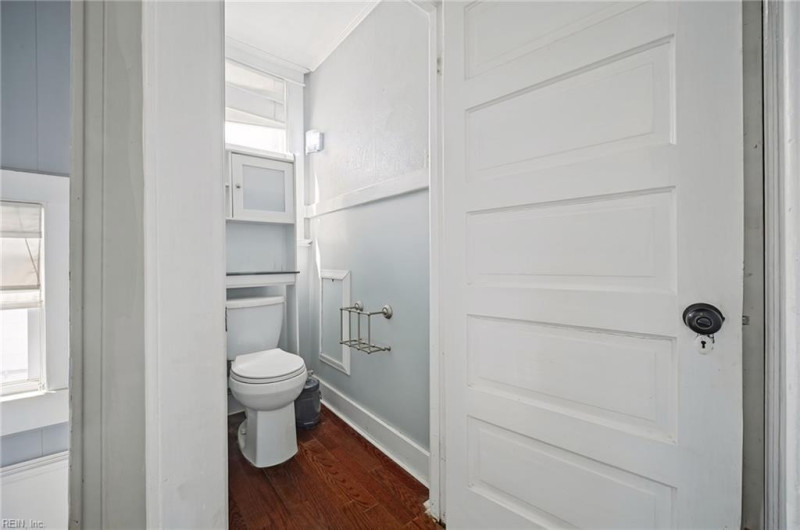 Photo 18 of 45 residential for sale in Norfolk virginia