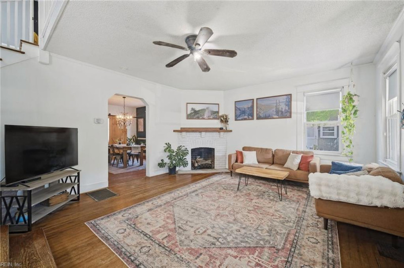 Photo 4 of 45 residential for sale in Norfolk virginia