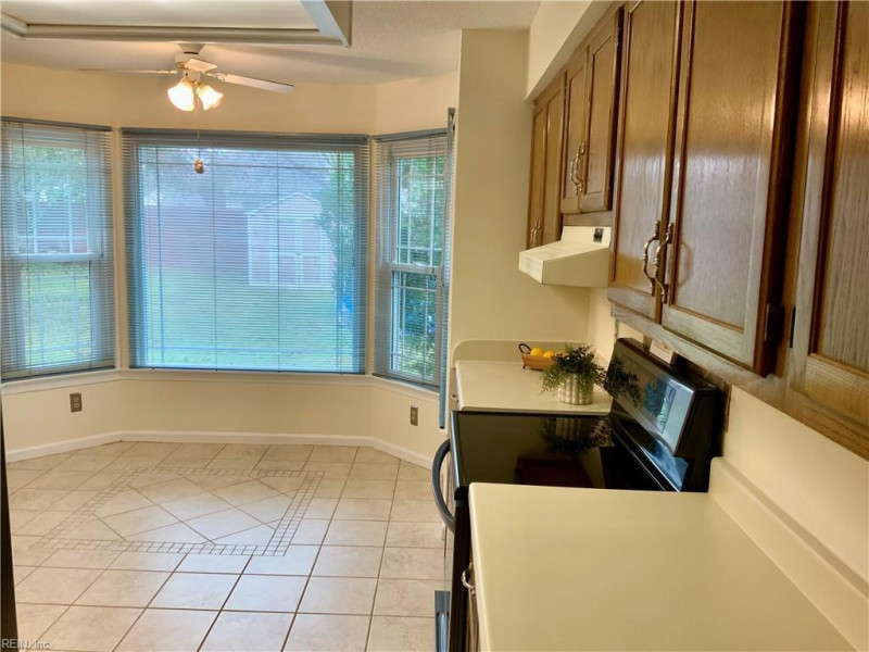 Photo 12 of 48 residential for sale in Virginia Beach virginia
