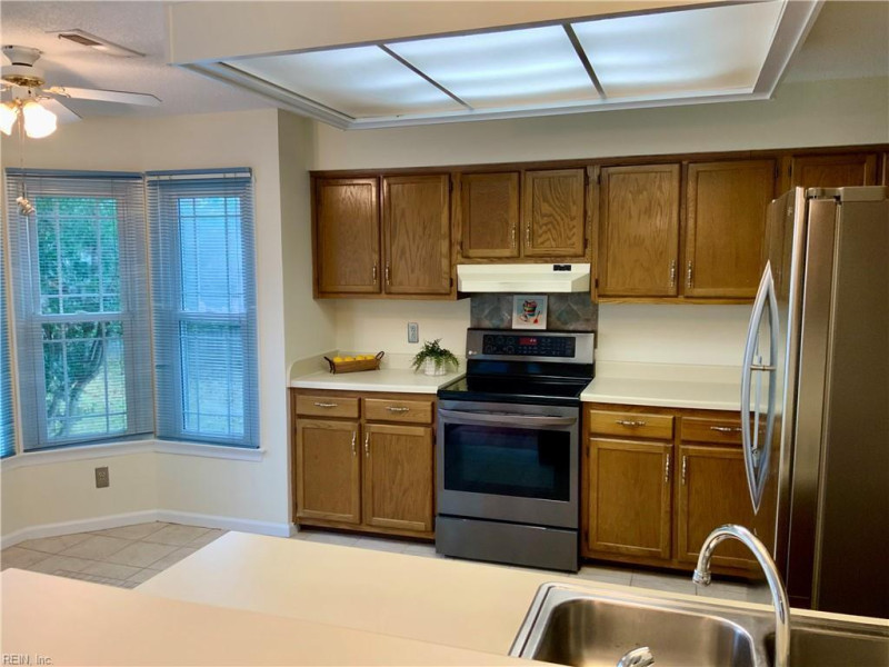 Photo 15 of 48 residential for sale in Virginia Beach virginia