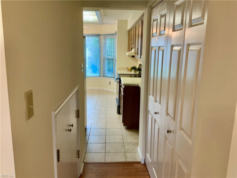 Photo 17 of 48 residential for sale in Virginia Beach virginia