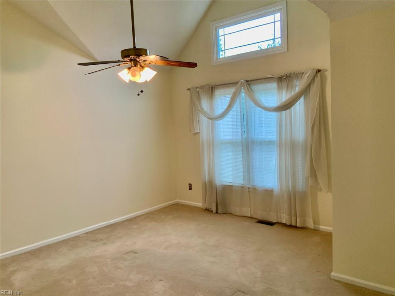 Photo 23 of 48 residential for sale in Virginia Beach virginia