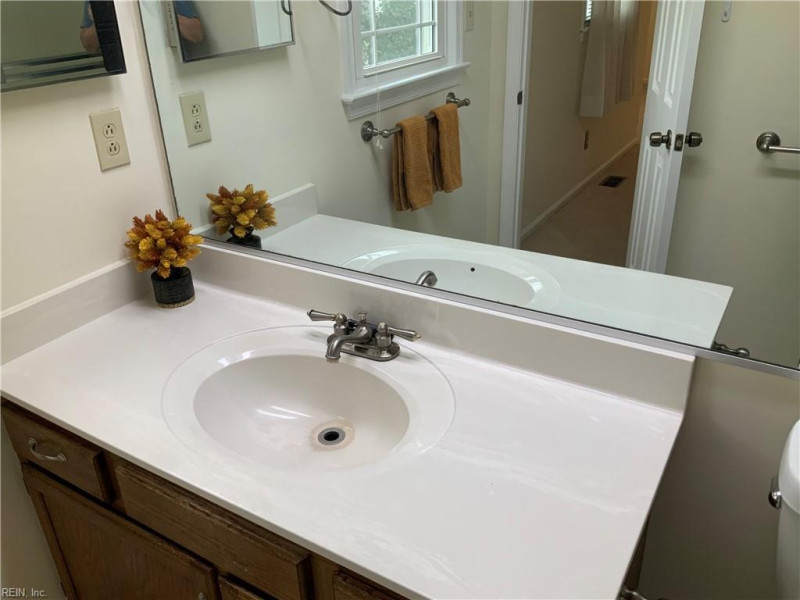 Photo 25 of 48 residential for sale in Virginia Beach virginia