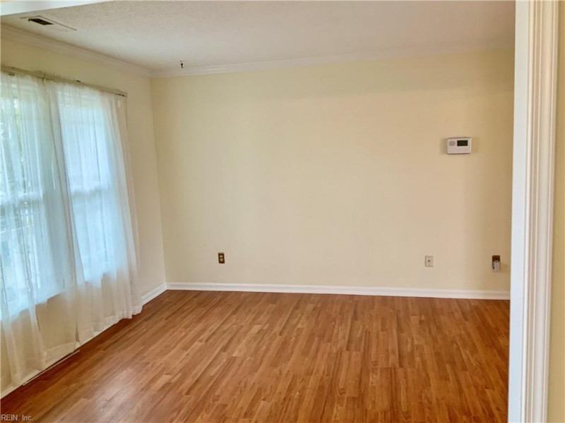 Photo 5 of 48 residential for sale in Virginia Beach virginia