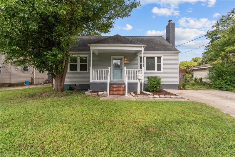 Photo 1 of 32 residential for sale in Norfolk virginia