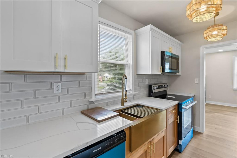 Photo 12 of 32 residential for sale in Norfolk virginia
