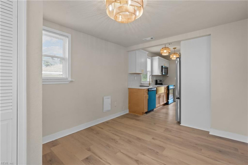 Photo 16 of 32 residential for sale in Norfolk virginia