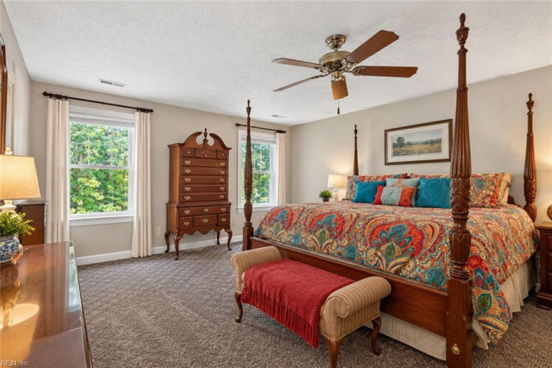 Photo 23 of 50 residential for sale in Gloucester County virginia
