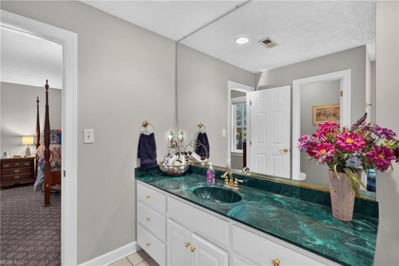 Photo 25 of 50 residential for sale in Gloucester County virginia