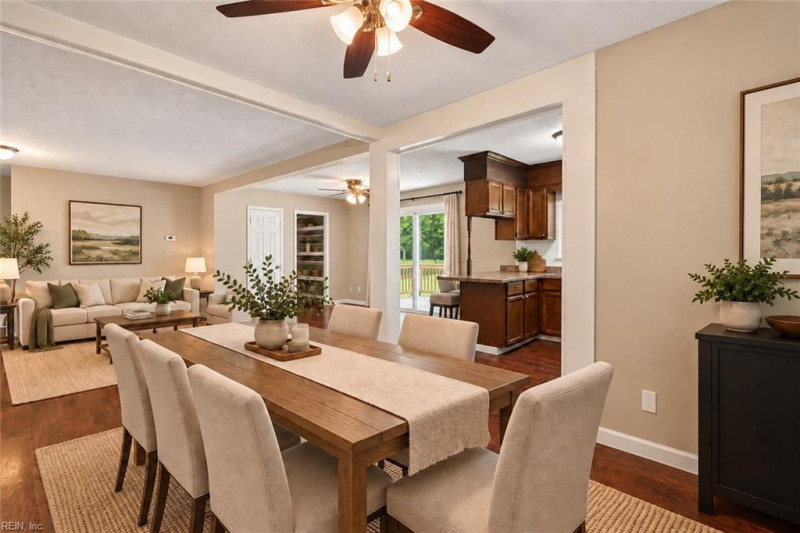 Photo 17 of 40 residential for sale in Gloucester County virginia