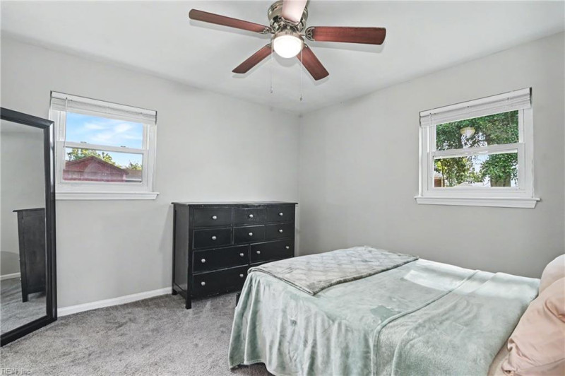 Photo 19 of 46 residential for sale in Chesapeake virginia