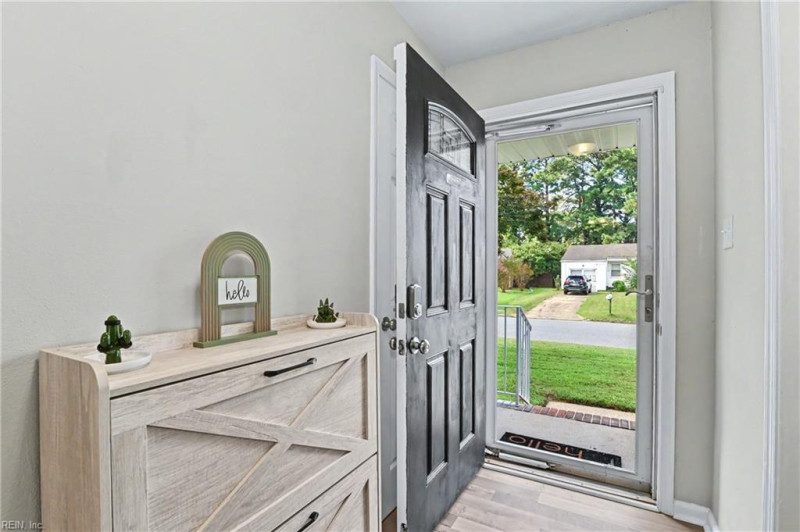 Photo 2 of 46 residential for sale in Chesapeake virginia