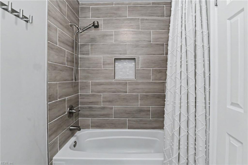 Photo 31 of 46 residential for sale in Chesapeake virginia