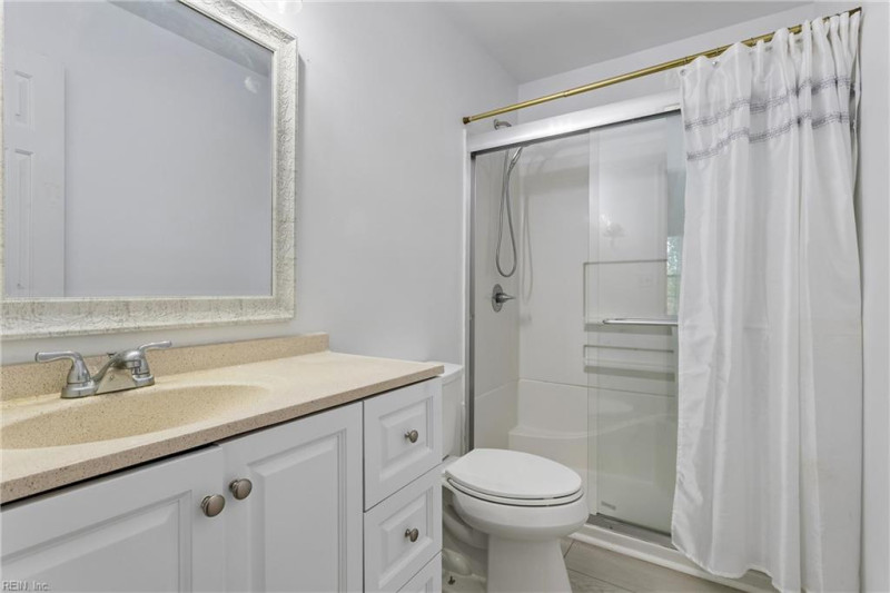 Photo 24 of 37 residential for sale in Chesapeake virginia