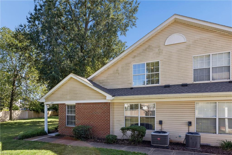 Photo 32 of 37 residential for sale in Chesapeake virginia