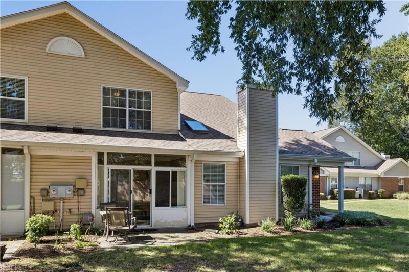Photo 34 of 37 residential for sale in Chesapeake virginia