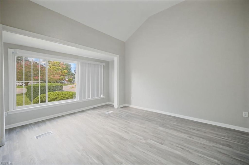 Photo 14 of 50 residential for sale in Norfolk virginia