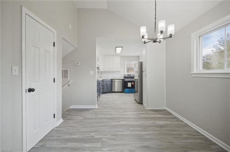 Photo 16 of 50 residential for sale in Norfolk virginia