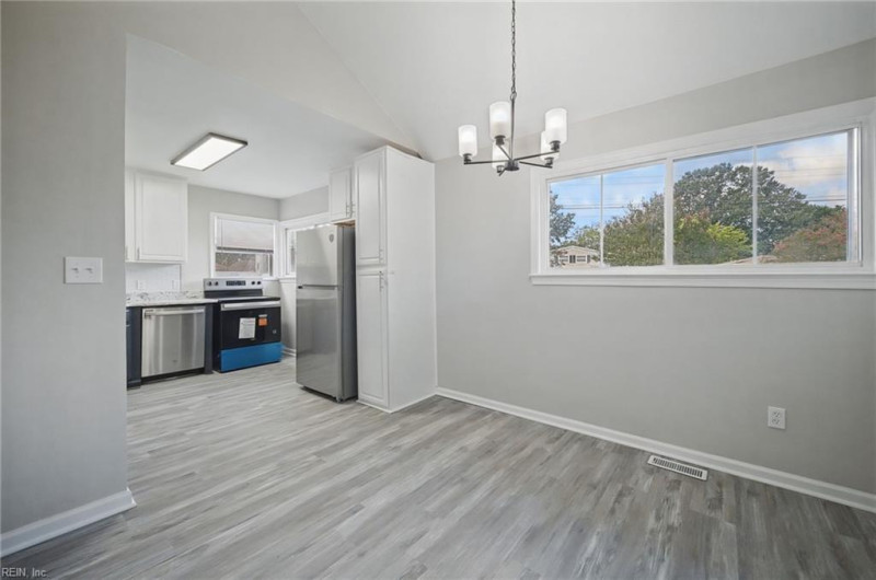 Photo 17 of 50 residential for sale in Norfolk virginia