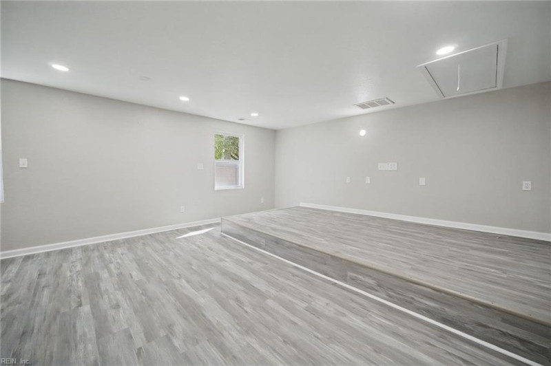 Photo 23 of 50 residential for sale in Norfolk virginia