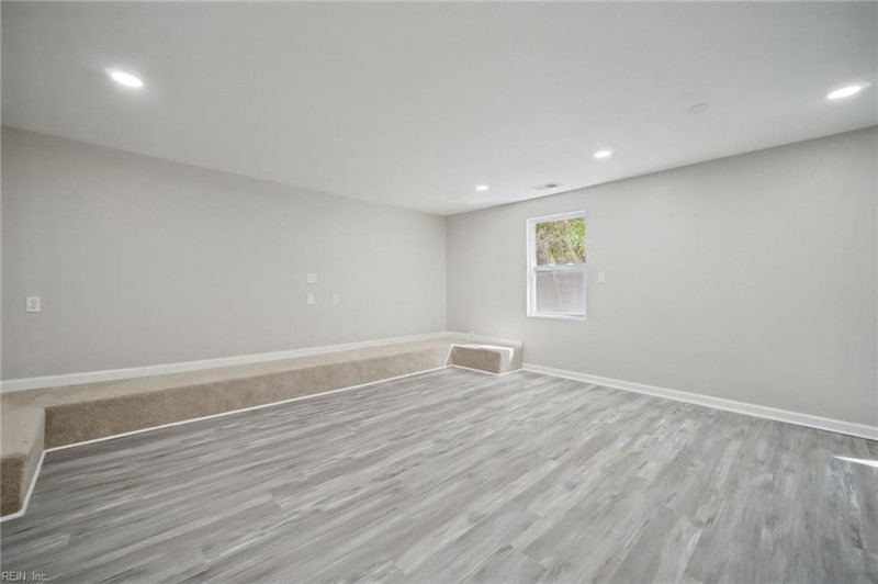 Photo 25 of 50 residential for sale in Norfolk virginia