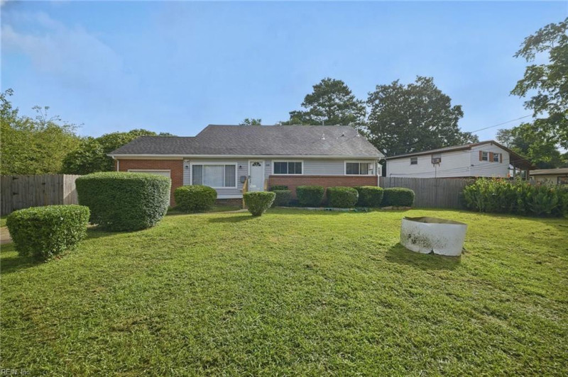 Photo 3 of 50 residential for sale in Norfolk virginia