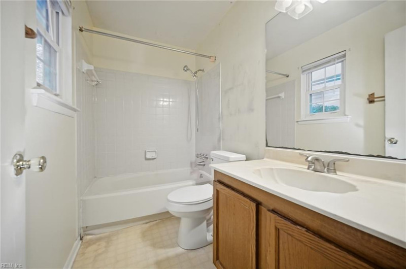 Photo 25 of 33 residential for sale in Virginia Beach virginia