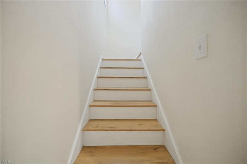 Photo 12 of 26 residential for sale in Virginia Beach virginia