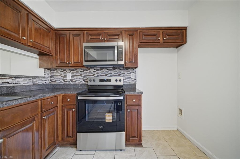 Photo 10 of 30 residential for sale in Virginia Beach virginia