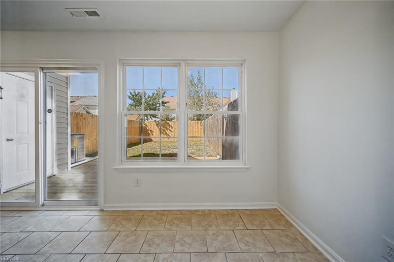 Photo 11 of 30 residential for sale in Virginia Beach virginia