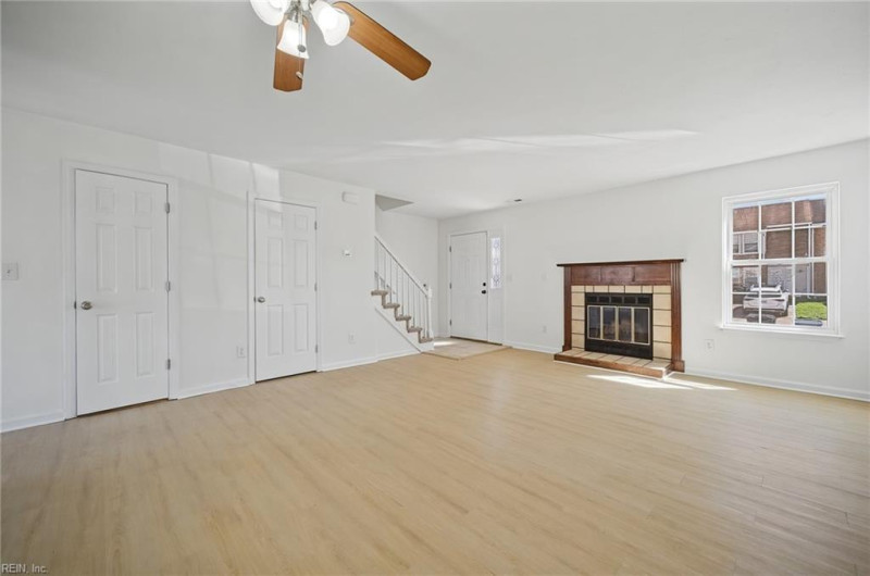 Photo 6 of 30 residential for sale in Virginia Beach virginia