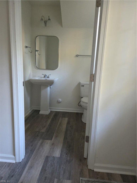 Photo 11 of 19 residential for sale in Portsmouth virginia