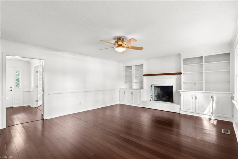 Photo 12 of 50 residential for sale in Chesapeake virginia Photo 12 of 50 residential for sale in Chesapeake virginia