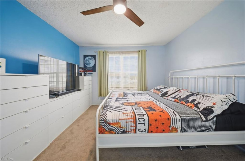 Photo 12 of 26 residential for sale in Virginia Beach virginia
