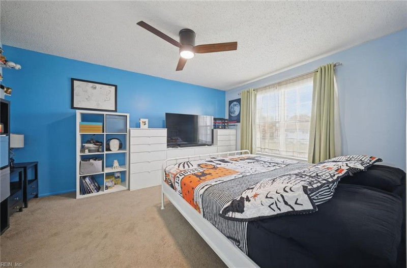 Photo 13 of 26 residential for sale in Virginia Beach virginia